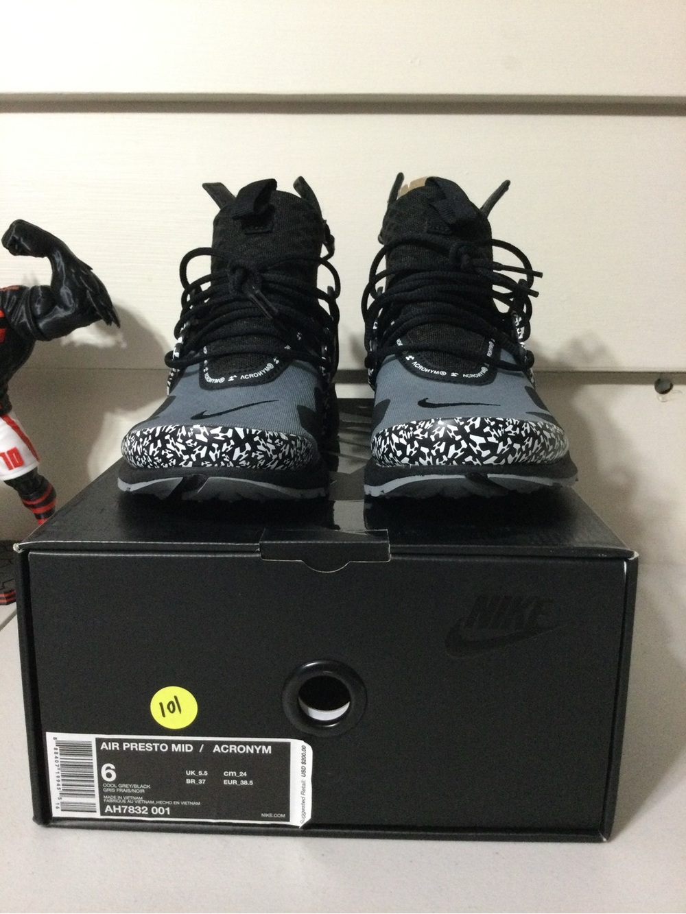 Nike Air Presto Mid Acronym - Black and Gray